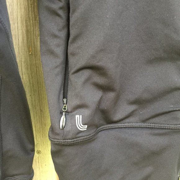 Lole black lightweight activewear zip up top - size L - Picture 3 of 9